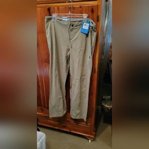 Nwt - nice hiking pants